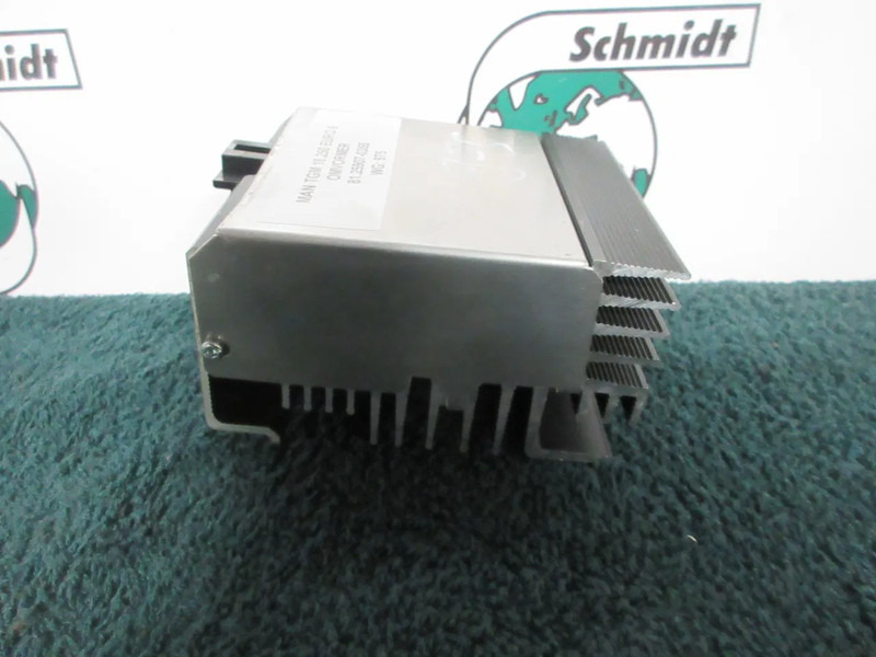 MAN 81.25907-0355 VOLTAGE CONVERTER MAT TGM EURO 6 - Elektrisüsteem - Veoauto: pilt 2 MAN 81.25907-0355 VOLTAGE CONVERTER MAT TGM EURO 6 - Elektrisüsteem - Veoauto: pilt 2