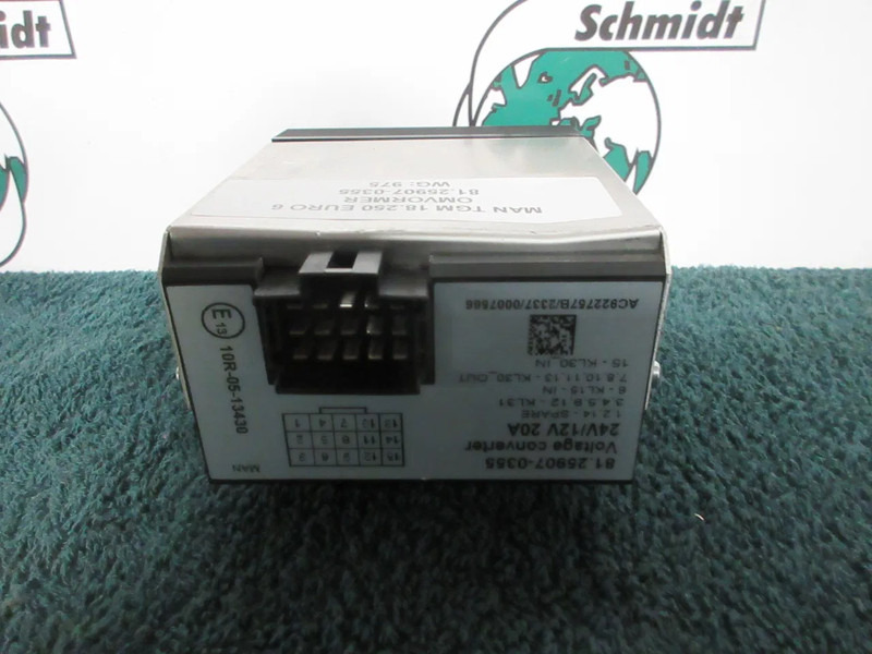 MAN 81.25907-0355 VOLTAGE CONVERTER MAT TGM EURO 6 - Elektrisüsteem - Veoauto: pilt 3 MAN 81.25907-0355 VOLTAGE CONVERTER MAT TGM EURO 6 - Elektrisüsteem - Veoauto: pilt 3
