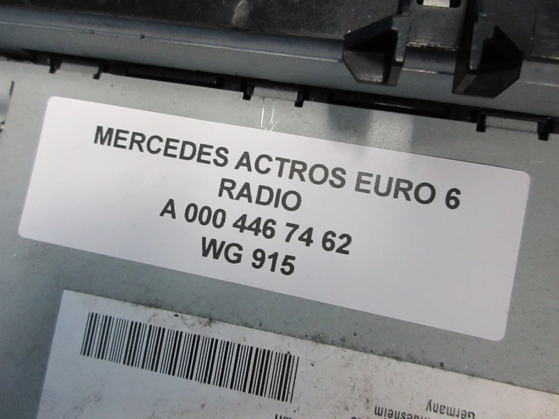 Mercedes-Benz A 000 446 74 62 RADIO MERCEDES 1851 EURO 6 - Elektrisüsteem - Veoauto: pilt 4 Mercedes-Benz A 000 446 74 62 RADIO MERCEDES 1851 EURO 6 - Elektrisüsteem - Veoauto: pilt 4