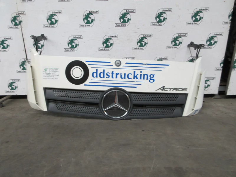 Mercedes-Benz A 960 750 08 67 // A 960 750 03 69 // A 960 750 03 18 // GRILL MP4 SMAL CABINE ! - Võre - Veoauto: pilt 3 Mercedes-Benz A 960 750 08 67 // A 960 750 03 69 // A 960 750 03 18 // GRILL MP4 SMAL CABINE ! - Võre - Veoauto: pilt 3