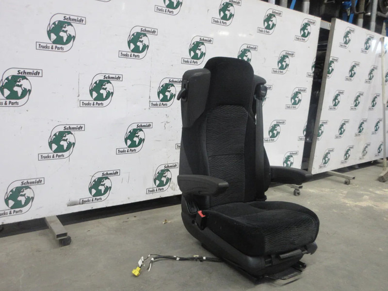 Mercedes-Benz A 960 910 75 01 STOEL MERCEDES BENZ 1845 LINKS EURO 6 - Iste - Veoauto: pilt 2 Mercedes-Benz A 960 910 75 01 STOEL MERCEDES BENZ 1845 LINKS EURO 6 - Iste - Veoauto: pilt 2