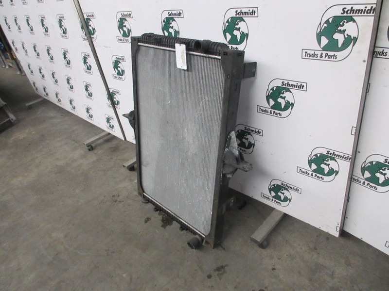 Renault MAGNUM 7484201967 RADIATEUR EURO 5 - Radiaator - Veoauto: pilt 2 Renault MAGNUM 7484201967 RADIATEUR EURO 5 - Radiaator - Veoauto: pilt 2