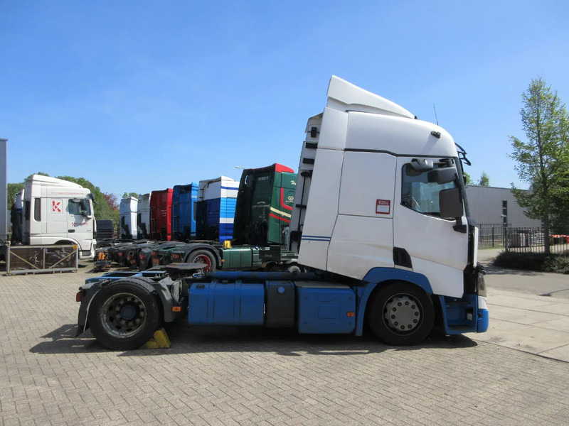 Renault T380 T 380 - Sadulveok: pilt 3 Renault T380 T 380 - Sadulveok: pilt 3