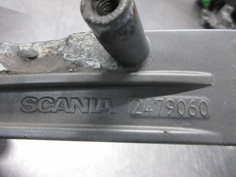Scania 2479060 KOPLAMP BUMPER DRAGER SCANIA S 450 NGS - Raam/ Konstruktsioon - Veoauto: pilt 5 Scania 2479060 KOPLAMP BUMPER DRAGER SCANIA S 450 NGS - Raam/ Konstruktsioon - Veoauto: pilt 5
