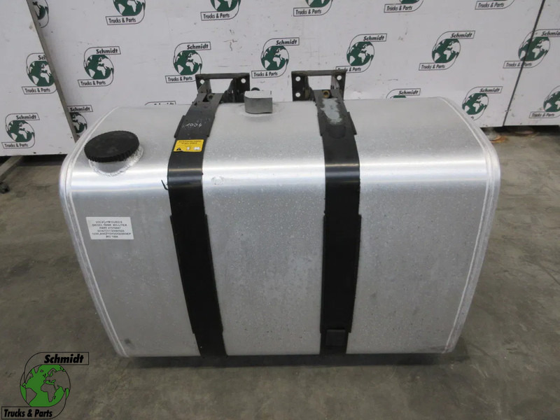 Volvo 21516447 // 20367137 // 20503505 DIESELTANK 405 LITER VOLVO FM EURO 6 - Kütusepaak - Veoauto: pilt 1 Volvo 21516447 // 20367137 // 20503505 DIESELTANK 405 LITER VOLVO FM EURO 6 - Kütusepaak - Veoauto: pilt 1