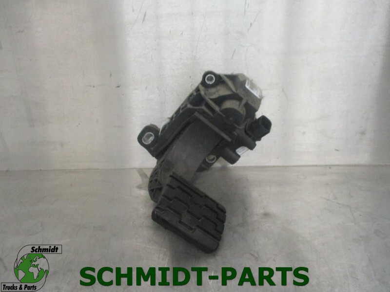 Volvo 82849300 Gaspedaal - Pedaal - Veoauto: pilt 1 Volvo 82849300 Gaspedaal - Pedaal - Veoauto: pilt 1