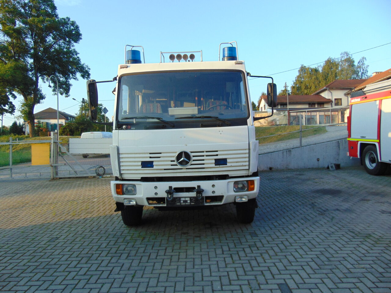 MERCEDES-BENZ 1124AF 4x4 MAGIRUS - Kommunaal-/ Erisõiduk: pilt 5 MERCEDES-BENZ 1124AF 4x4 MAGIRUS - Kommunaal-/ Erisõiduk: pilt 5