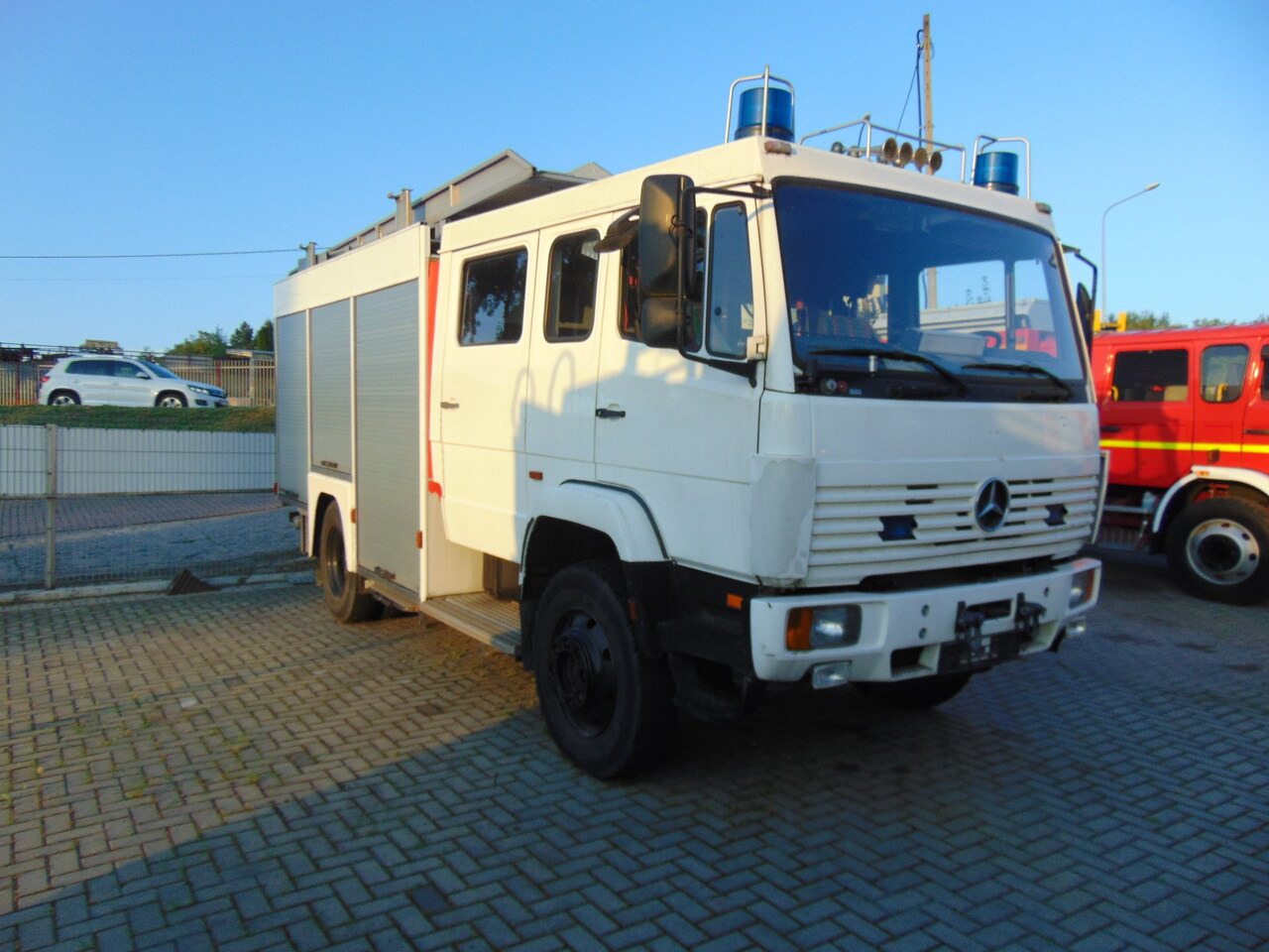 MERCEDES-BENZ 1124AF 4x4 MAGIRUS - Tuletõrjeauto: pilt 2 MERCEDES-BENZ 1124AF 4x4 MAGIRUS - Tuletõrjeauto: pilt 2
