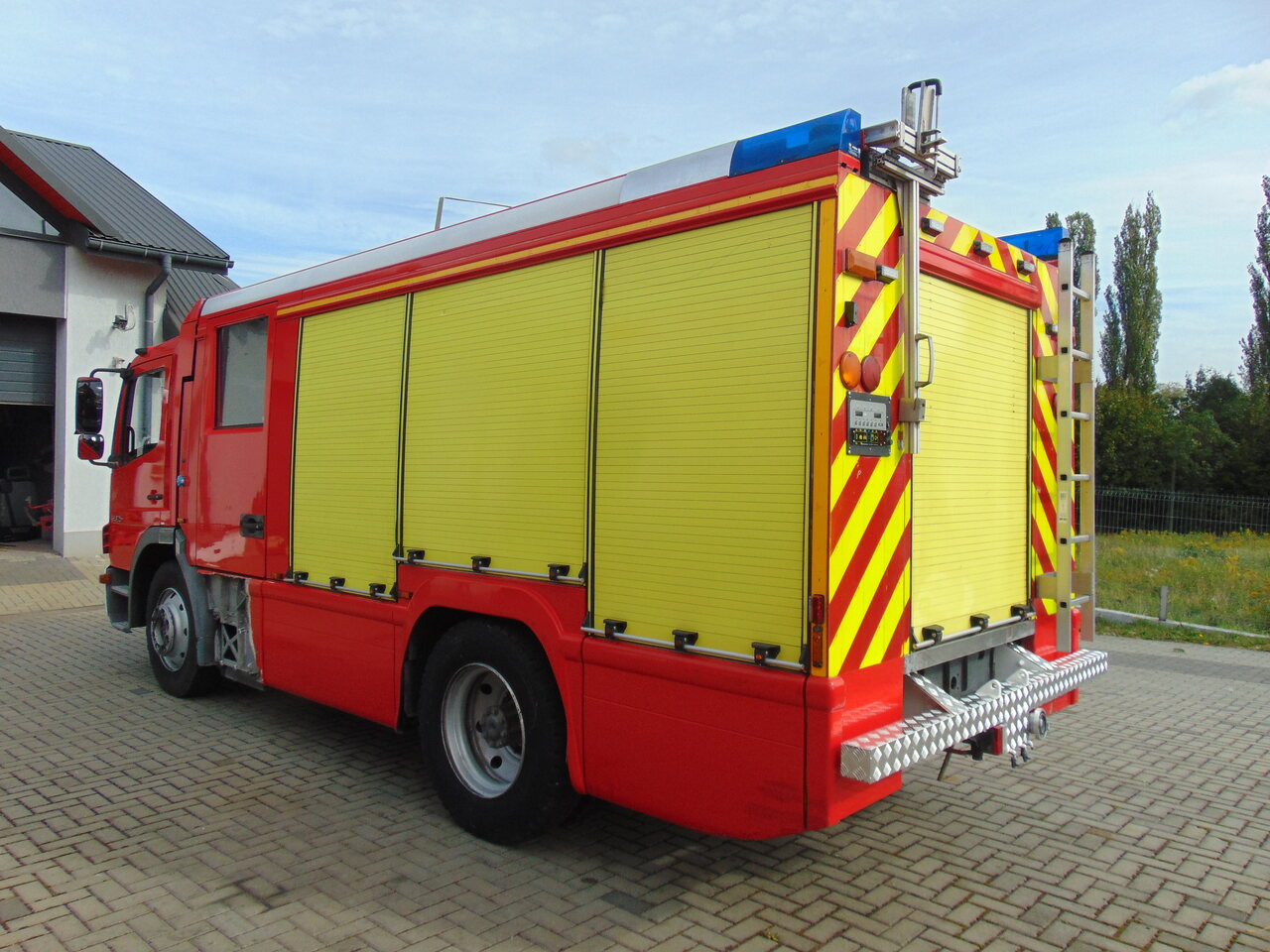 MERCEDES-BENZ Atego 1325F GIMAEX - Tuletõrjeauto: pilt 4 MERCEDES-BENZ Atego 1325F GIMAEX - Tuletõrjeauto: pilt 4