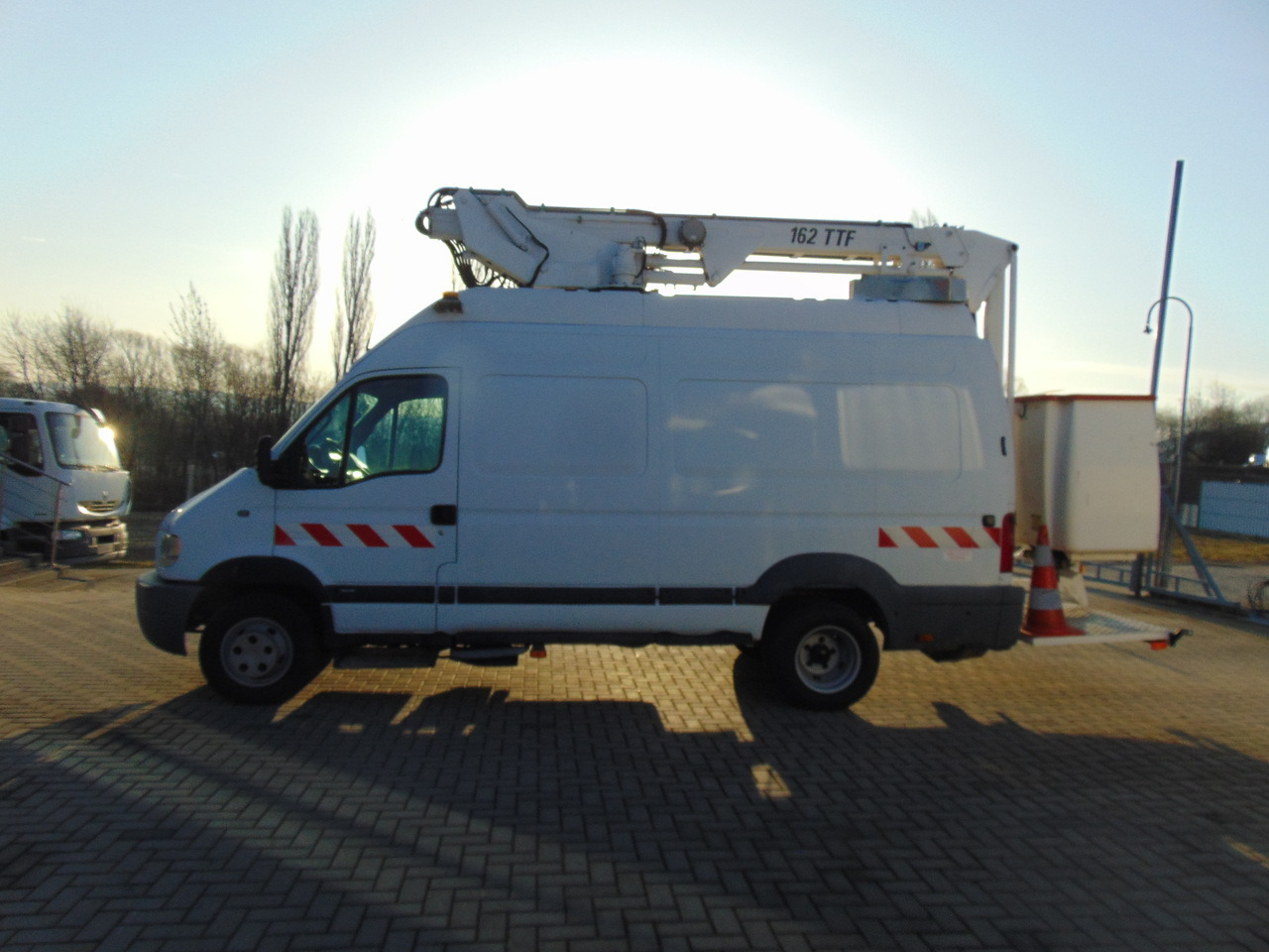 RENAULT Mascott 2,8dCi 110 L2H3 France Elevateur 152TTF 162TTF - Veoautolt tõusev platvorm: pilt 5 RENAULT Mascott 2,8dCi 110 L2H3 France Elevateur 152TTF 162TTF - Veoautolt tõusev platvorm: pilt 5