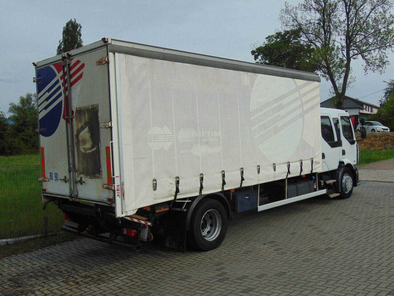 RENAULT Midlum 240DXi - Tent veoauto: pilt 4 RENAULT Midlum 240DXi - Tent veoauto: pilt 4