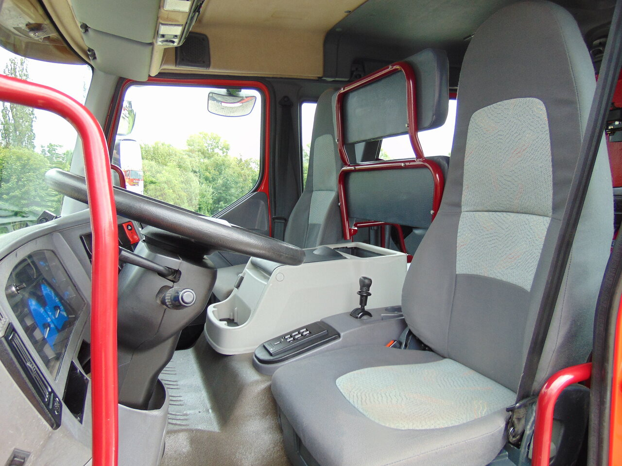 Tuletõrjeauto RENAULT Midlum 270dCi Camiva: pilt 17