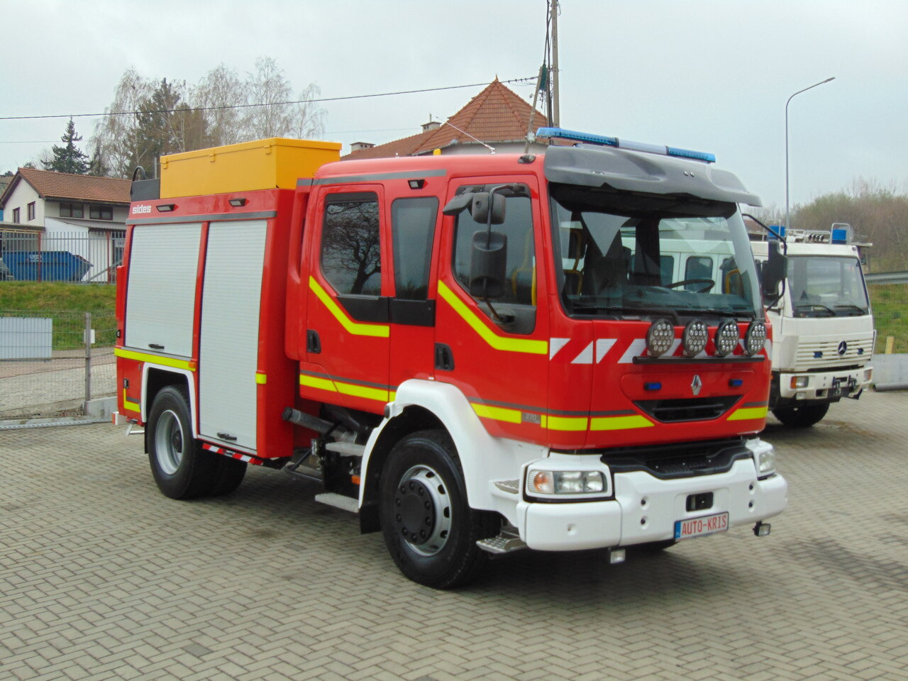 RENAULT Midlum 270dCi SIDES TOP - Tuletõrjeauto: pilt 2 RENAULT Midlum 270dCi SIDES TOP - Tuletõrjeauto: pilt 2