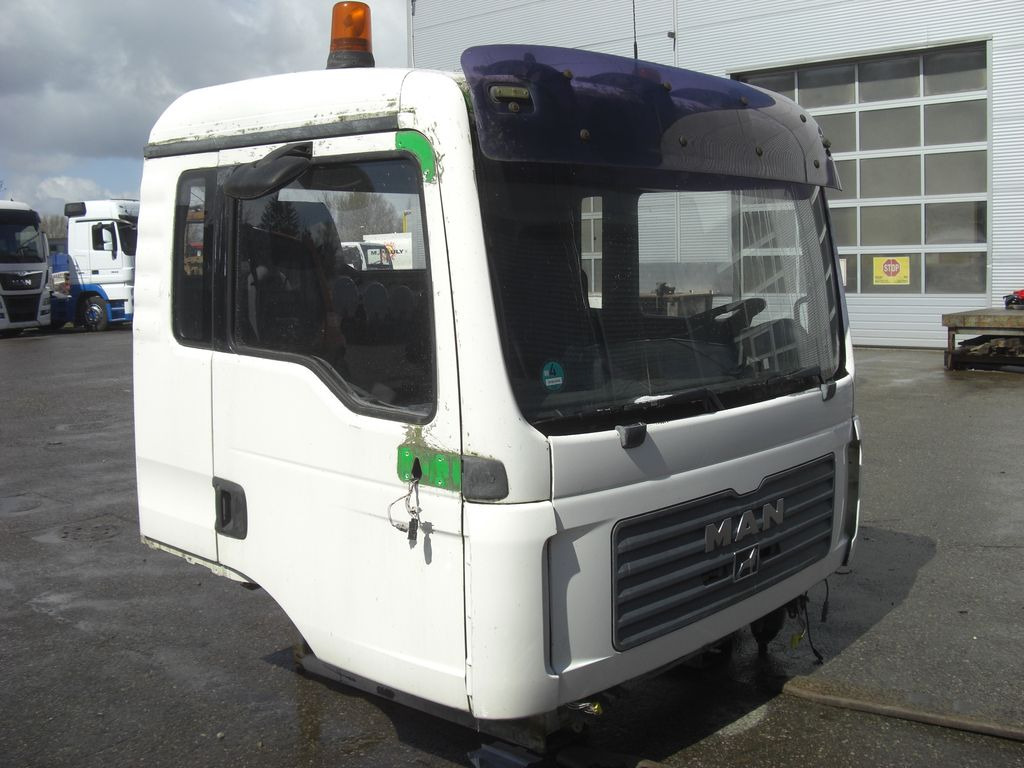MAN Kurz TGA / TGS - Kabiin: pilt 2 MAN Kurz TGA / TGS - Kabiin: pilt 2
