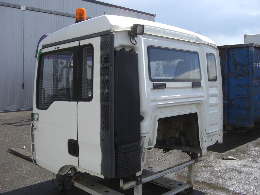 MAN Kurz TGA / TGS - Kabiin: pilt 4 MAN Kurz TGA / TGS - Kabiin: pilt 4