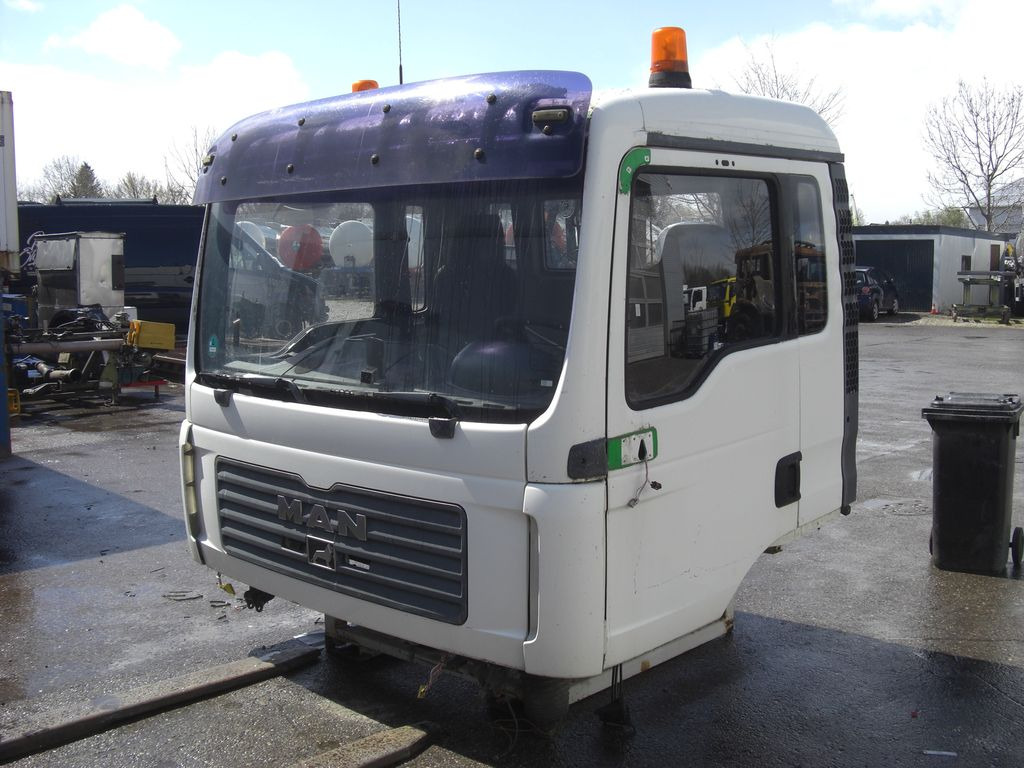 MAN Kurz TGA / TGS - Kabiin: pilt 1 MAN Kurz TGA / TGS - Kabiin: pilt 1