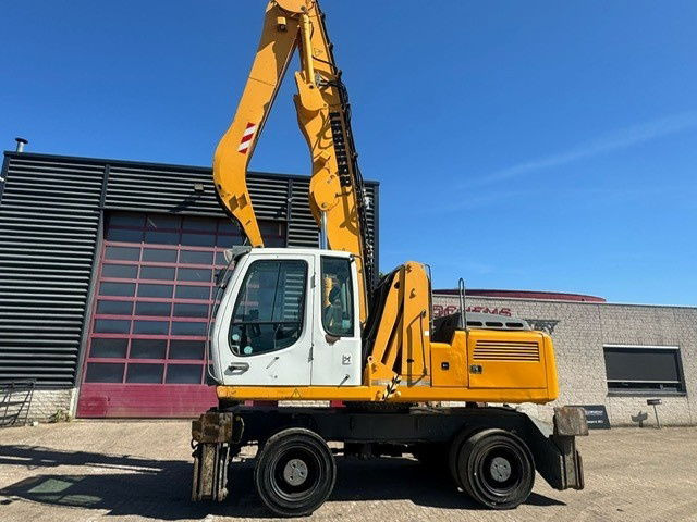 Liebherr A 904 C Litronic - Lammutusekskavaator: pilt 1 Liebherr A 904 C Litronic - Lammutusekskavaator: pilt 1