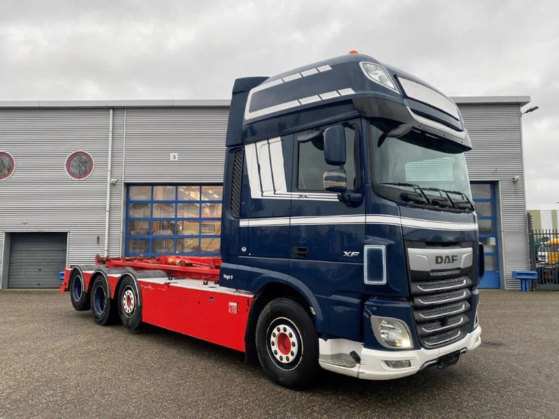 DAF XF106-530 8X2 / AJK HOOKLIFT 25000KG / 9 TON FRONT AXLE / NAVI / ONLY:612482 KM / SSC / AUTOMATIC / EURO-6 / 2019 - Konkstõstukiga veoauto: pilt 2 DAF XF106-530 8X2 / AJK HOOKLIFT 25000KG / 9 TON FRONT AXLE / NAVI / ONLY:612482 KM / SSC / AUTOMATIC / EURO-6 / 2019 - Konkstõstukiga veoauto: pilt 2