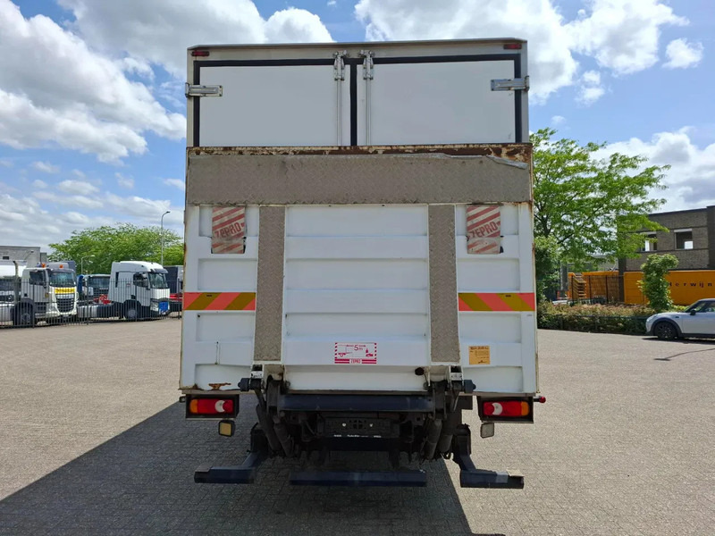 Iveco EuroCargo 120 / COOL TRUCK / CARRIER XARIOS 600 / PLATFORM 2000KG / ONLY:340634 KM / AIRCO / MANUAL / EURO-6 / 2014 - Isotermiline furgoon: pilt 4 Iveco EuroCargo 120 / COOL TRUCK / CARRIER XARIOS 600 / PLATFORM 2000KG / ONLY:340634 KM / AIRCO / MANUAL / EURO-6 / 2014 - Isotermiline furgoon: pilt 4