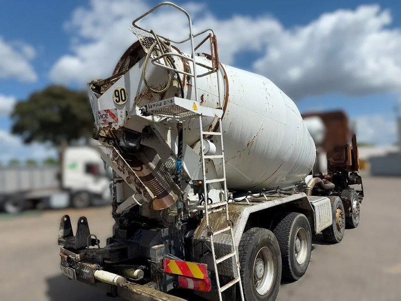 Liebherr 804 FSL 804 FSL / 8m³ / WATERTANK 500 LITER / POMP NOT INCLUDED / ! EMPTY ! / 2015 - Lisaseade: pilt 5 Liebherr 804 FSL 804 FSL / 8m³ / WATERTANK 500 LITER / POMP NOT INCLUDED / ! EMPTY ! / 2015 - Lisaseade: pilt 5