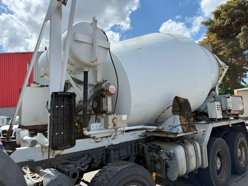 Liebherr 804 FSL 804 FSL / 8m³ / WATERTANK 500 LITER / POMP NOT INCLUDED / ! EMPTY ! / 2015 - Lisaseade: pilt 1 Liebherr 804 FSL 804 FSL / 8m³ / WATERTANK 500 LITER / POMP NOT INCLUDED / ! EMPTY ! / 2015 - Lisaseade: pilt 1