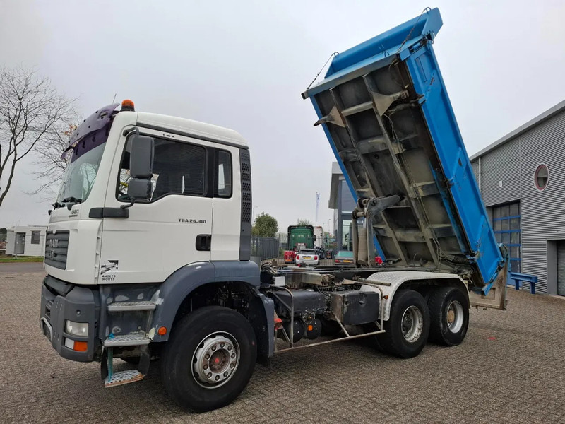 MAN TGA 26.310 / 6X4 / 2XBIG AXLE / 2SIDE TIPPER / ONLY:545423 KM / TUV:06-05-2026 / FULL-STEEL / AIRCO / MANUAL / EURO-4 / 2005 - Kallurauto: pilt 1 MAN TGA 26.310 / 6X4 / 2XBIG AXLE / 2SIDE TIPPER / ONLY:545423 KM / TUV:06-05-2026 / FULL-STEEL / AIRCO / MANUAL / EURO-4 / 2005 - Kallurauto: pilt 1