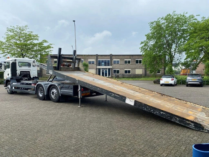 MAN TGA26.320 / SLIDING PLATEAU / WINCH / LIFT AXLE / MACHINE CARRIER / MANUAL / EURO-4 / 2007 - Madelveok/ Platvormveok: pilt 5 MAN TGA26.320 / SLIDING PLATEAU / WINCH / LIFT AXLE / MACHINE CARRIER / MANUAL / EURO-4 / 2007 - Madelveok/ Platvormveok: pilt 5