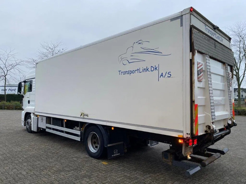 MAN TGS18.360 / HEATED BOX / FULL-AIR / PLATFORM / ONLY:392217 KM / MANUAL / EURO-4 / 2008 - Kasti veoauto: pilt 3 MAN TGS18.360 / HEATED BOX / FULL-AIR / PLATFORM / ONLY:392217 KM / MANUAL / EURO-4 / 2008 - Kasti veoauto: pilt 3