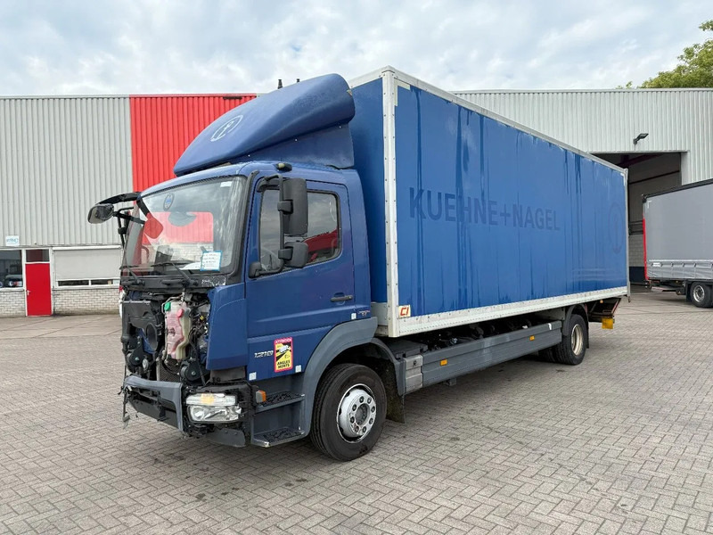 Mercedes-Benz Atego 1218 / ENGINE RUNNING / ONLY:204997 KM / CLOSED BOX / PLATFORM 1500KG / LWDS / AIRCO / AUTOMATIC / EURO-6 / 2017 - Kasti veoauto: pilt 1 Mercedes-Benz Atego 1218 / ENGINE RUNNING / ONLY:204997 KM / CLOSED BOX / PLATFORM 1500KG / LWDS / AIRCO / AUTOMATIC / EURO-6 / 2017 - Kasti veoauto: pilt 1