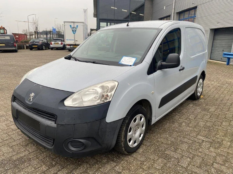Peugeot Partner 1.6 HDI / TUV:22-11-2025 / AIRCO / CLOSED BOX / MANUAL / EURO-5 / 2013 - Väike kaubik: pilt 1 Peugeot Partner 1.6 HDI / TUV:22-11-2025 / AIRCO / CLOSED BOX / MANUAL / EURO-5 / 2013 - Väike kaubik: pilt 1