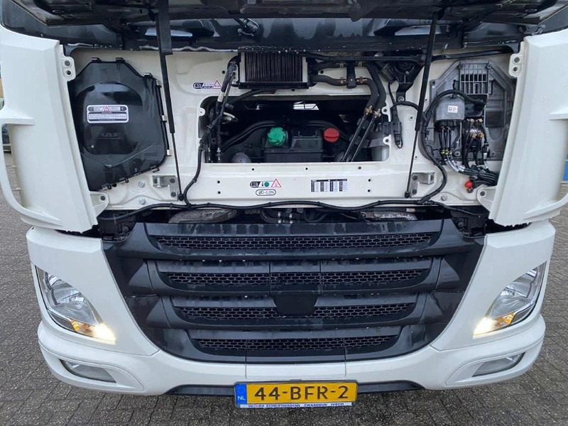Sadulveok DAF CF370 / NICE CLEAN NL TRUCK / TYRES 80% / AUTOMATIC / EURO-6 / 2015: pilt 9