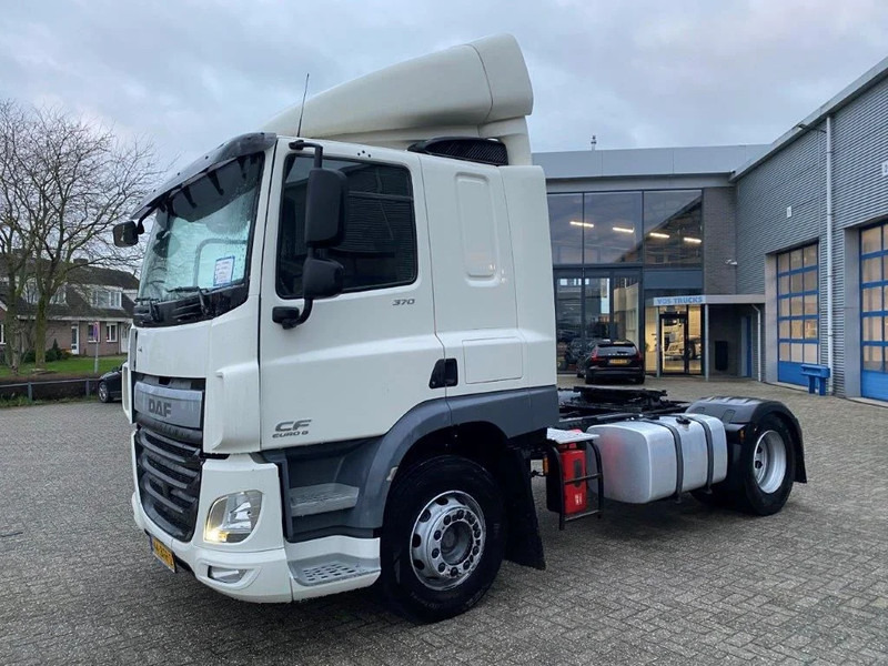 DAF CF370 / NICE CLEAN NL TRUCK / TYRES 80% / AUTOMATIC / EURO-6 / 2015 - Sadulveok: pilt 1 DAF CF370 / NICE CLEAN NL TRUCK / TYRES 80% / AUTOMATIC / EURO-6 / 2015 - Sadulveok: pilt 1