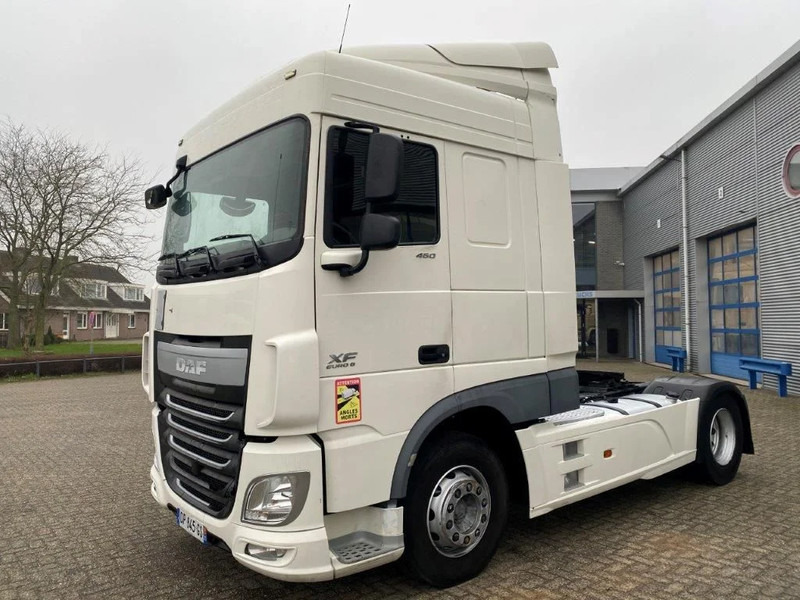 DAF XF106-460 / AUTOMATIC / DEB / PARKCOOL / AIRCO / EURO-6 / 2015 - Sadulveok: pilt 1 DAF XF106-460 / AUTOMATIC / DEB / PARKCOOL / AIRCO / EURO-6 / 2015 - Sadulveok: pilt 1