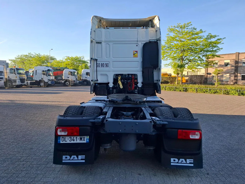 DAF XF106-460 / INTARDER / DEB / MANUAL / AIRCO / CLEAN TRUCK / EURO-6 / 2014 - Sadulveok: pilt 4 DAF XF106-460 / INTARDER / DEB / MANUAL / AIRCO / CLEAN TRUCK / EURO-6 / 2014 - Sadulveok: pilt 4