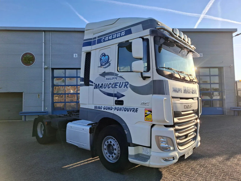 DAF XF106-460 / INTARDER / DEB / MANUAL / AIRCO / CLEAN TRUCK / EURO-6 / 2014 - Sadulveok: pilt 2 DAF XF106-460 / INTARDER / DEB / MANUAL / AIRCO / CLEAN TRUCK / EURO-6 / 2014 - Sadulveok: pilt 2