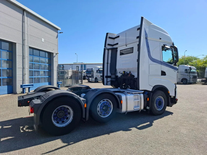 Iveco Stralis S-Way 510 / NL TRUCK / ONLY:469385 KM / TUV:19-07-2026 / LIFT+LENKACHSE / ACC / LWDS / FRIDGE / LEATHER / AUTOMATIC / EU - Sadulveok: pilt 5 Iveco Stralis S-Way 510 / NL TRUCK / ONLY:469385 KM / TUV:19-07-2026 / LIFT+LENKACHSE / ACC / LWDS / FRIDGE / LEATHER / AUTOMATIC / EU - Sadulveok: pilt 5