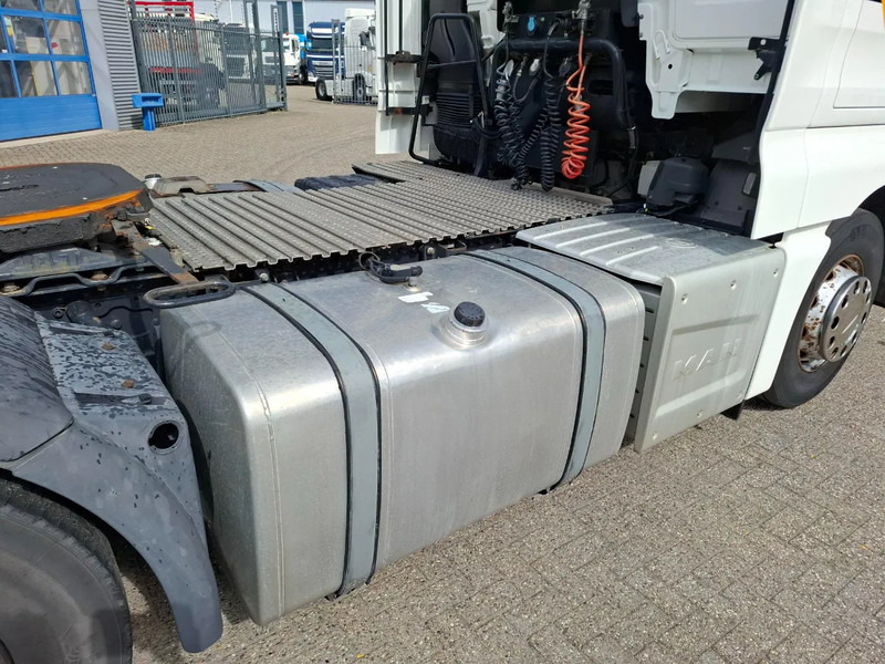 Sadulveok MAN TGX 18.440 / NL TRUCK / TUV:20-02-2026 / DOUBLE TANK / NAVI / FRIDGE / MICROWAVE / ACC / LWDS / AUTOMATIC / EURO-6 / 2016: pilt 9