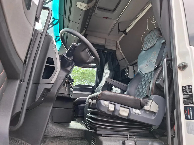 Sadulveok MAN TGX 18.440 / NL TRUCK / TUV:20-02-2026 / DOUBLE TANK / NAVI / FRIDGE / MICROWAVE / ACC / LWDS / AUTOMATIC / EURO-6 / 2016: pilt 12