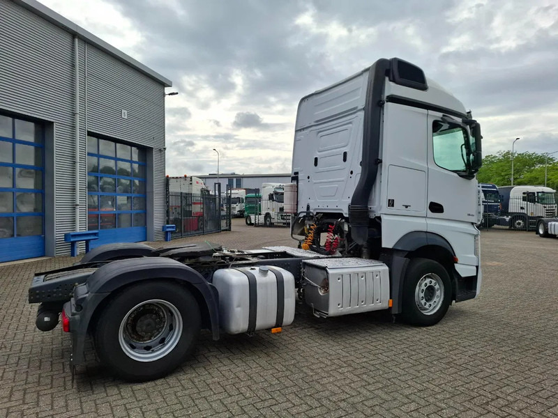 Mercedes-Benz Actros 1945 / DOUBLE TANK / ONLY:508736 KM / 2XBED / FRIDGE / AUTOMATIC / EURO-6 / 2015 - Sadulveok: pilt 5 Mercedes-Benz Actros 1945 / DOUBLE TANK / ONLY:508736 KM / 2XBED / FRIDGE / AUTOMATIC / EURO-6 / 2015 - Sadulveok: pilt 5