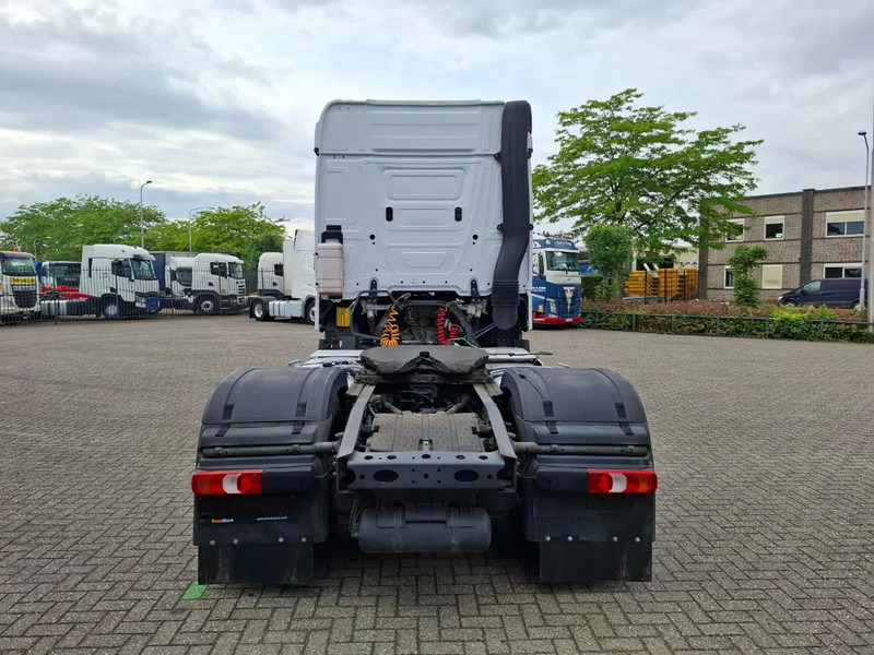 Mercedes-Benz Actros 1945 / DOUBLE TANK / ONLY:508736 KM / 2XBED / FRIDGE / AUTOMATIC / EURO-6 / 2015 - Sadulveok: pilt 4 Mercedes-Benz Actros 1945 / DOUBLE TANK / ONLY:508736 KM / 2XBED / FRIDGE / AUTOMATIC / EURO-6 / 2015 - Sadulveok: pilt 4