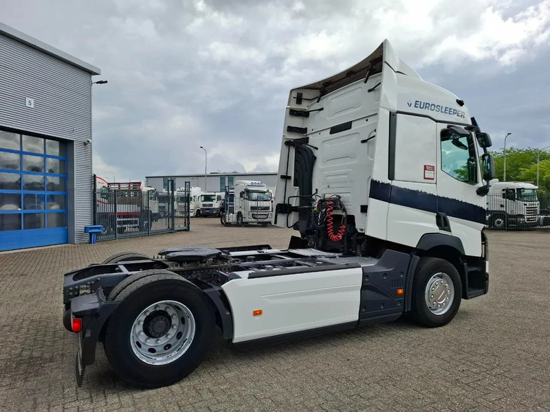 Renault T460 Comfort / CLEAN NL TRUCK / TUV:12-02-2026 / DOUBLE TANK / ACC / LWDS / FRIDGE / 2XBED / AUTOMATIC / EURO-6 / 2019 - Sadulveok: pilt 5 Renault T460 Comfort / CLEAN NL TRUCK / TUV:12-02-2026 / DOUBLE TANK / ACC / LWDS / FRIDGE / 2XBED / AUTOMATIC / EURO-6 / 2019 - Sadulveok: pilt 5
