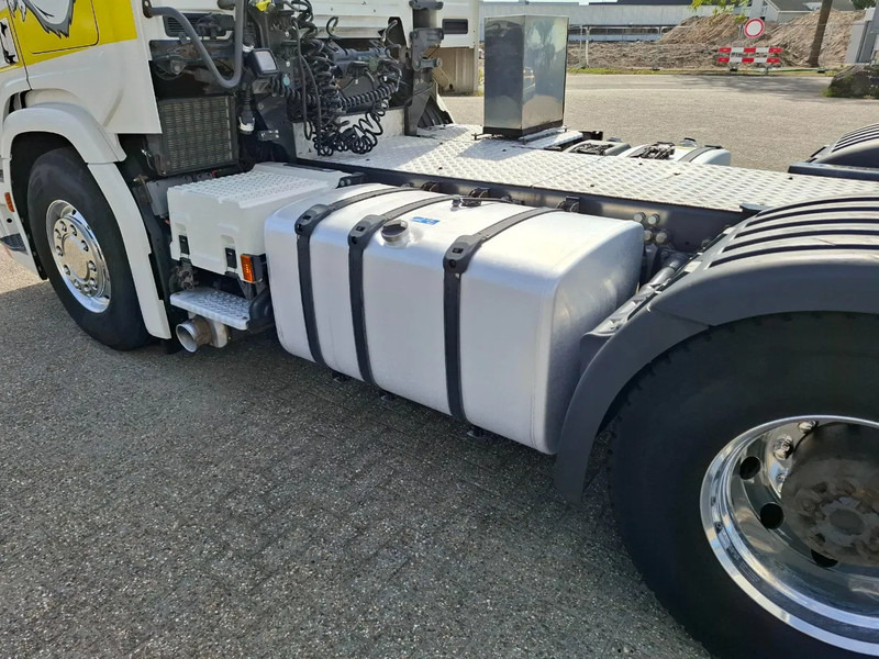 Sadulveok Scania NGS R650 V8 / 6X4 / RETARDER / 2X BIG AXLE / PARKCOOL / DOUBLE TANK / INLINER / FULL-AIR / ALCOA / LEATHER / NAVI / GEN2 V2 / EU: pilt 8 Sadulveok Scania NGS R650 V8 / 6X4 / RETARDER / 2X BIG AXLE / PARKCOOL / DOUBLE TANK / INLINER / FULL-AIR / ALCOA / LEATHER / NAVI / GEN2 V2 / EU: pilt 8