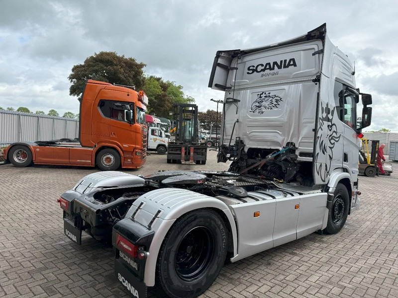 Scania SUPER 500R / RETARDER / HYDRAULICS / OVERDRIVE / PARKCOOL / ONLY:141390KM / DOUBLE TANK / GERMAN TRUCK / FULL-AIR / EURO-6 / 202 - Sadulveok: pilt 5 Scania SUPER 500R / RETARDER / HYDRAULICS / OVERDRIVE / PARKCOOL / ONLY:141390KM / DOUBLE TANK / GERMAN TRUCK / FULL-AIR / EURO-6 / 202 - Sadulveok: pilt 5