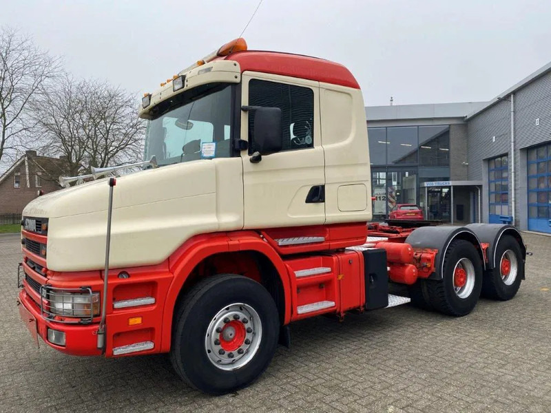 Scania T144-460 / HYDRAULICS / RETARDER / BIG AXLE / FULL STEEL / BELGIUM TRUCK / VERY NICE STATE / ONLY 449974-KM / 6X4 / EURO2 / 2001 - Sadulveok: pilt 1 Scania T144-460 / HYDRAULICS / RETARDER / BIG AXLE / FULL STEEL / BELGIUM TRUCK / VERY NICE STATE / ONLY 449974-KM / 6X4 / EURO2 / 2001 - Sadulveok: pilt 1