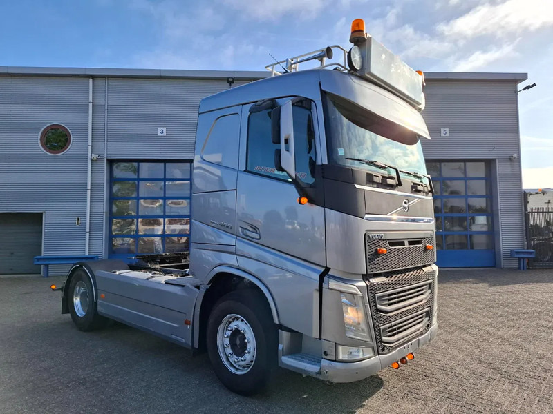Volvo FH4-460 / HYDRAULICS / VEB+ / TUV:21-08-2025 / FRIDGE / AUTOMATIC / EURO-6 / 2015 - Sadulveok: pilt 2 Volvo FH4-460 / HYDRAULICS / VEB+ / TUV:21-08-2025 / FRIDGE / AUTOMATIC / EURO-6 / 2015 - Sadulveok: pilt 2