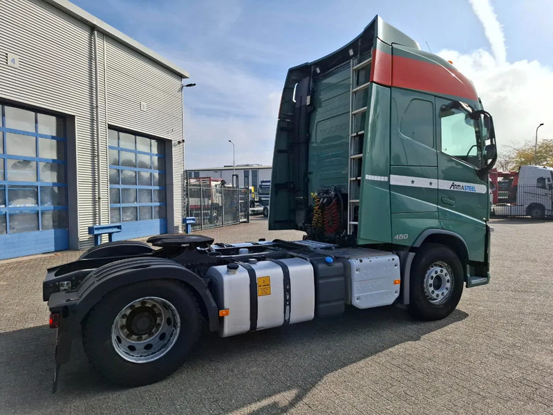 Volvo FH4-460 / VEB+ / DOUBLE TANK / FRIDGE / AIRCO / AUTOMATIC / EURO-6 / 2014 - Sadulveok: pilt 5 Volvo FH4-460 / VEB+ / DOUBLE TANK / FRIDGE / AIRCO / AUTOMATIC / EURO-6 / 2014 - Sadulveok: pilt 5