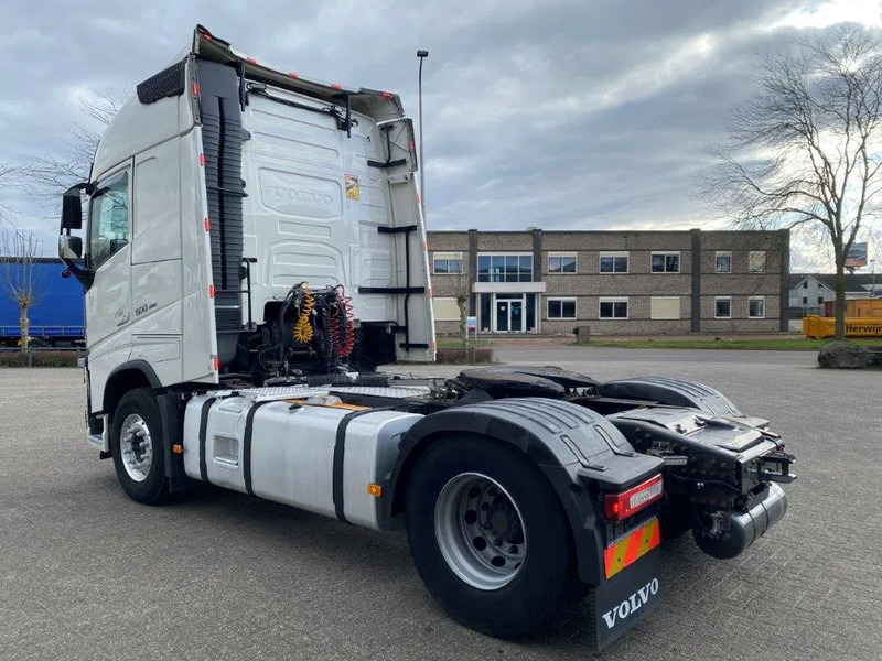 Volvo FH4-500 / VEB+ / HYDRAULICS / LWDS / I-PARCOOL / FRIDGE / AUTOMATIC / EURO-6 / 2018 - Sadulveok: pilt 3 Volvo FH4-500 / VEB+ / HYDRAULICS / LWDS / I-PARCOOL / FRIDGE / AUTOMATIC / EURO-6 / 2018 - Sadulveok: pilt 3