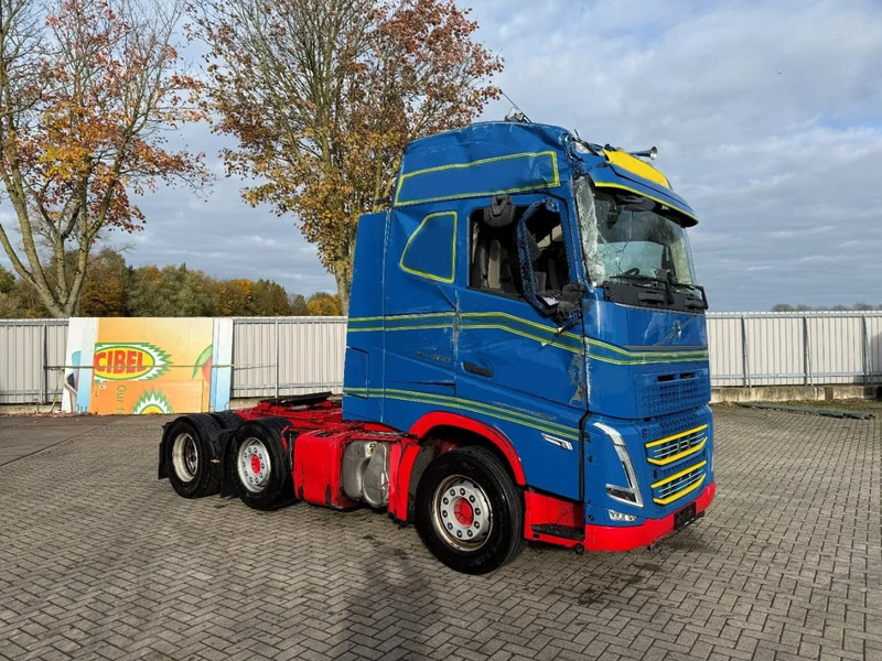 Volvo FH5-460 / ENGINE RUNING / HYDRAULICS / I-SAVE / VEB+ / ONLY:446560 KM / DOUBLE TANK / LWDS / EURO-6 / 2021 - Sadulveok: pilt 2 Volvo FH5-460 / ENGINE RUNING / HYDRAULICS / I-SAVE / VEB+ / ONLY:446560 KM / DOUBLE TANK / LWDS / EURO-6 / 2021 - Sadulveok: pilt 2