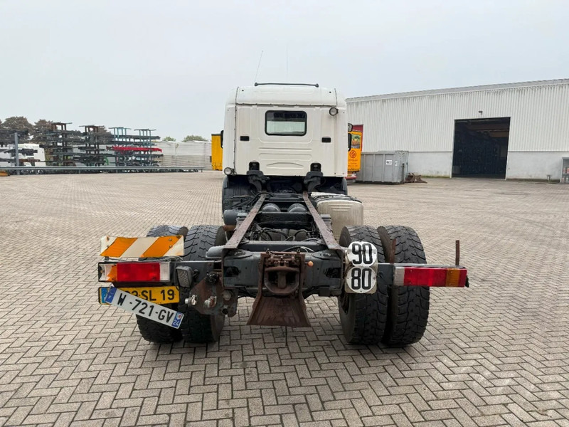 Scania 124-420 / ENGINE RUNNING / RETARDER / BIG AXLE / FULL-STEEL / ONLY: 540918 KM / OLD TACHO / AIRCO / MANUAL / EURO-3 / 2002 - Kabiinišassiiga veoauto: pilt 4 Scania 124-420 / ENGINE RUNNING / RETARDER / BIG AXLE / FULL-STEEL / ONLY: 540918 KM / OLD TACHO / AIRCO / MANUAL / EURO-3 / 2002 - Kabiinišassiiga veoauto: pilt 4