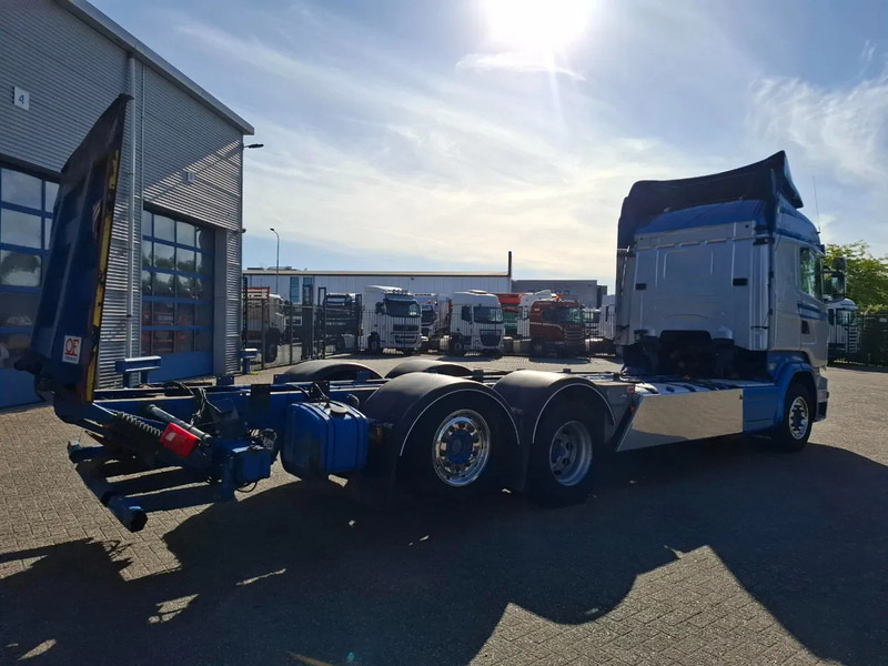 Scania R580 V8 / RETARDER / LIFT+LENKACHSE / FULL-AIR / PLATFORM 2000 KG / LEATHER / AIRCO / AUTOMATIC / EURO-6 / 2015 - Kabiinišassiiga veoauto: pilt 5 Scania R580 V8 / RETARDER / LIFT+LENKACHSE / FULL-AIR / PLATFORM 2000 KG / LEATHER / AIRCO / AUTOMATIC / EURO-6 / 2015 - Kabiinišassiiga veoauto: pilt 5